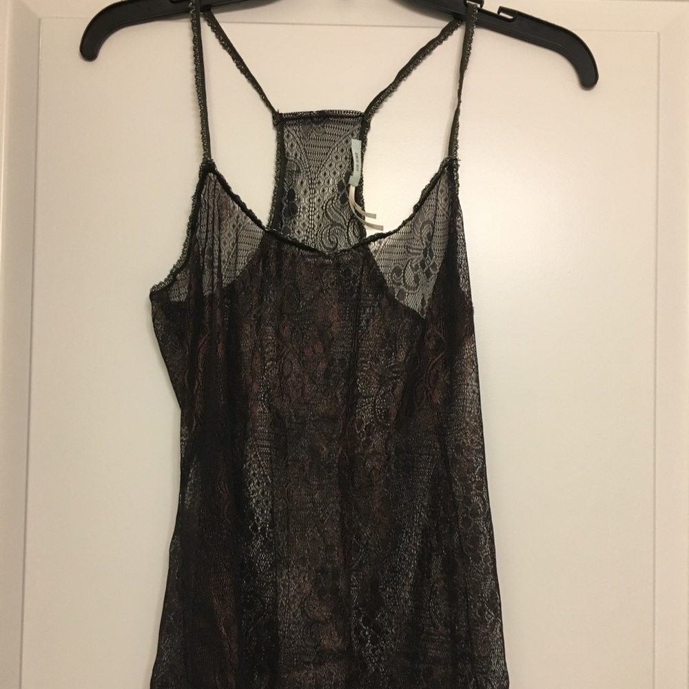 Kimchi blue, sized medium tank